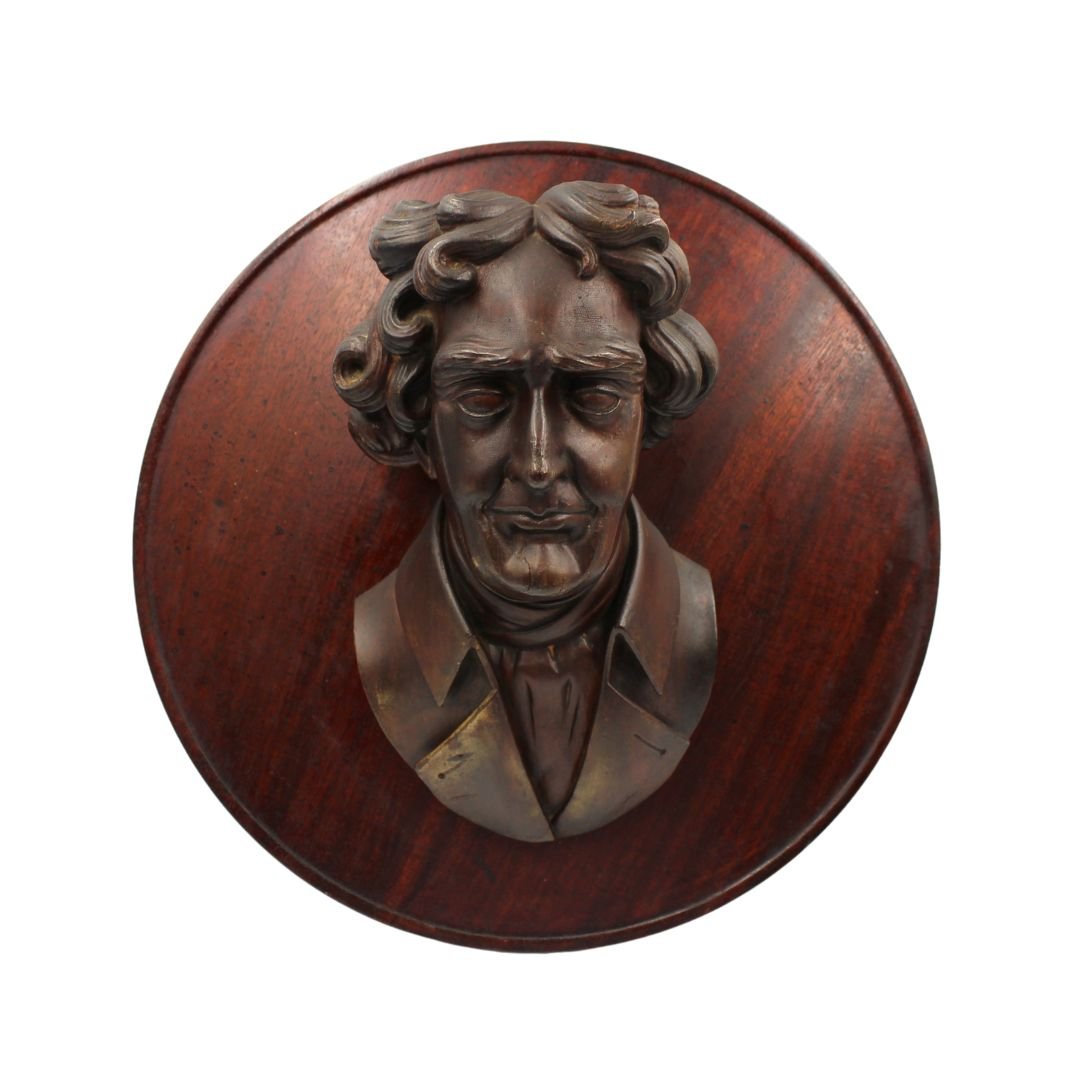 Vintage Thomas Jefferson Bust Wooden Wall Hanging, Early 20th Century - The Great Republic