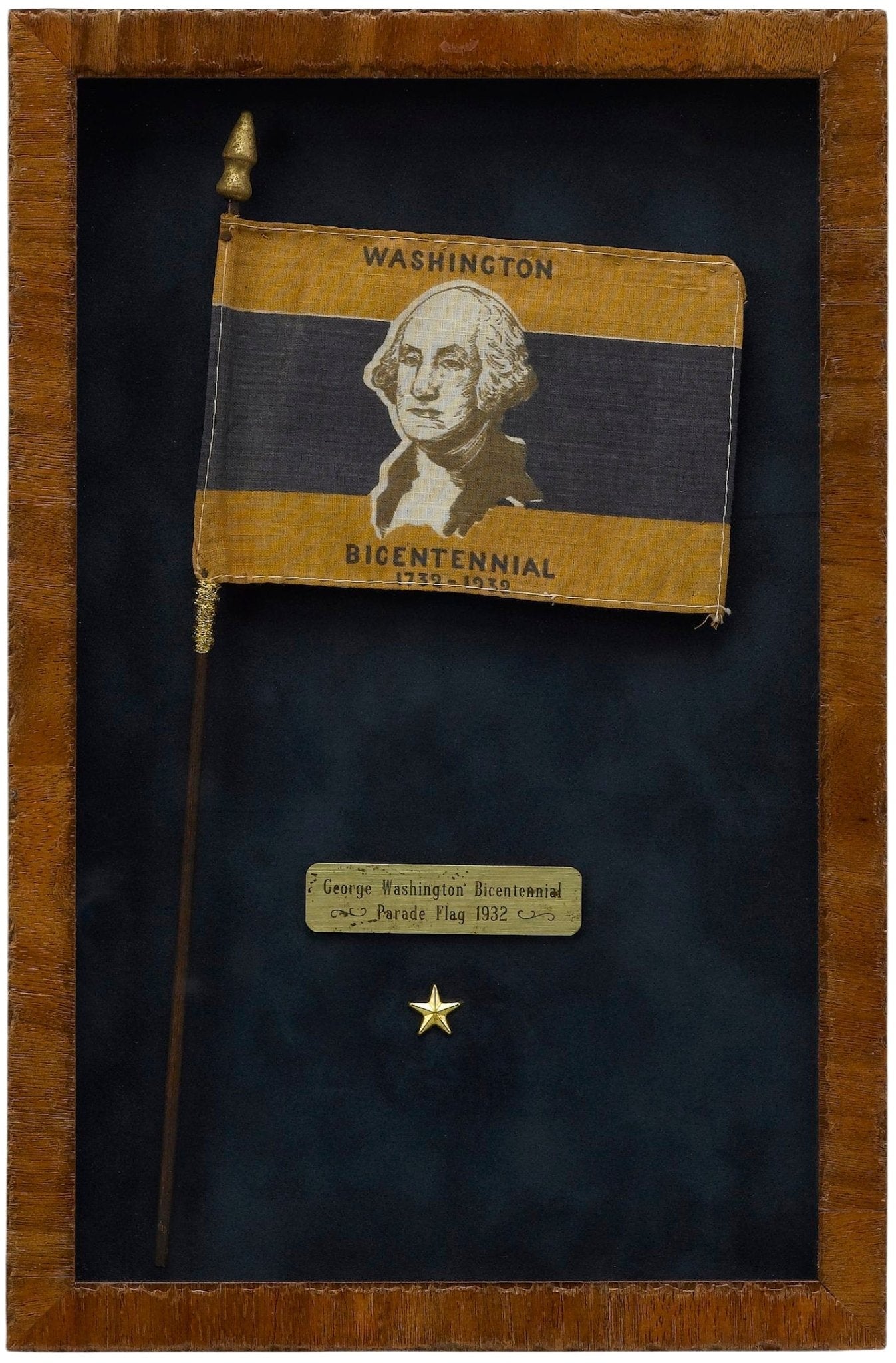 "Washington Bicentennial 1732 - 1932" Parade Flag, Printed Gold and Blue, circa 1930 - The Great Republic