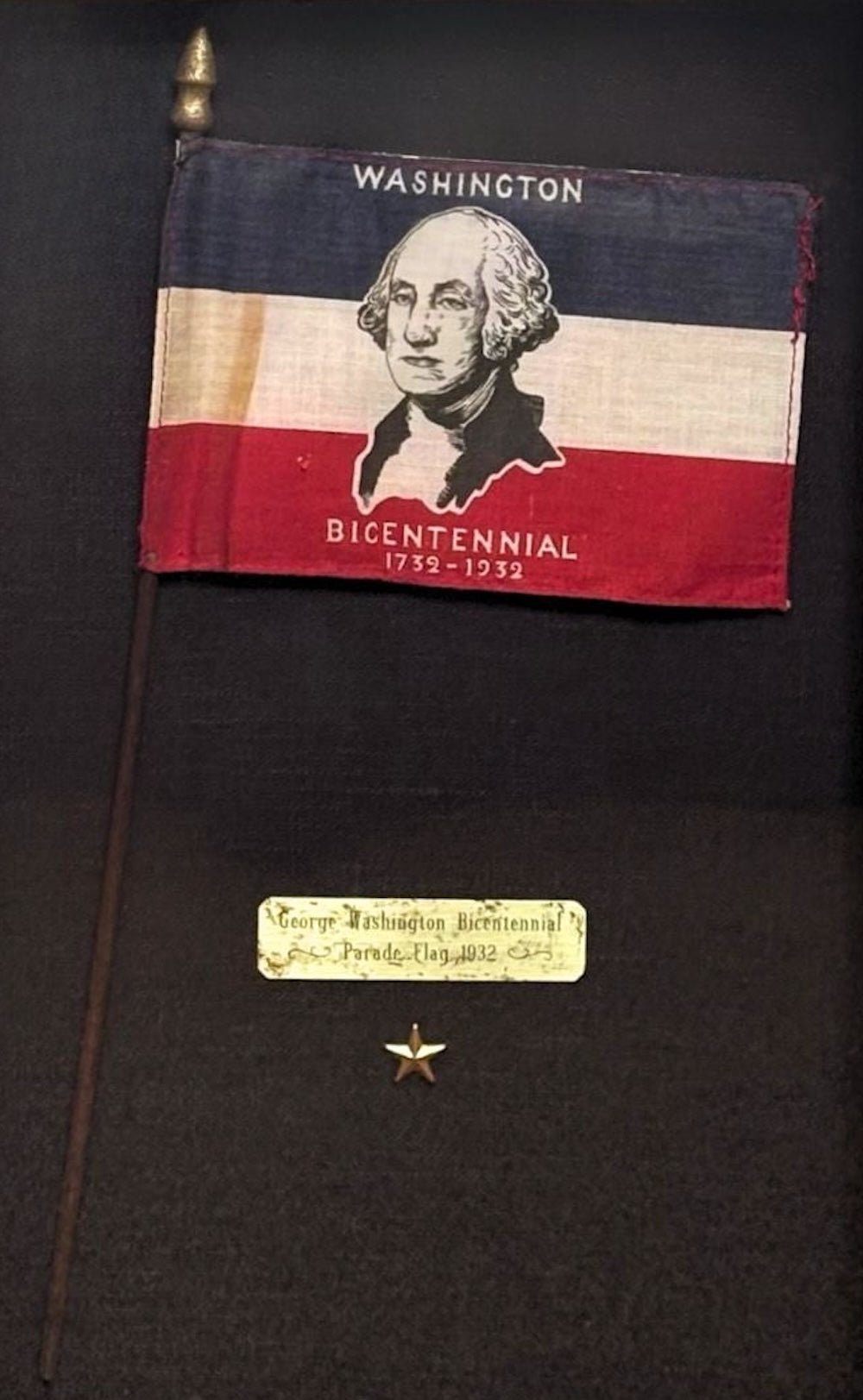 "Washington Bicentennial 1732-1932" Parade Flag, Printed Red, White, and Blue, circa 1930 - The Great Republic