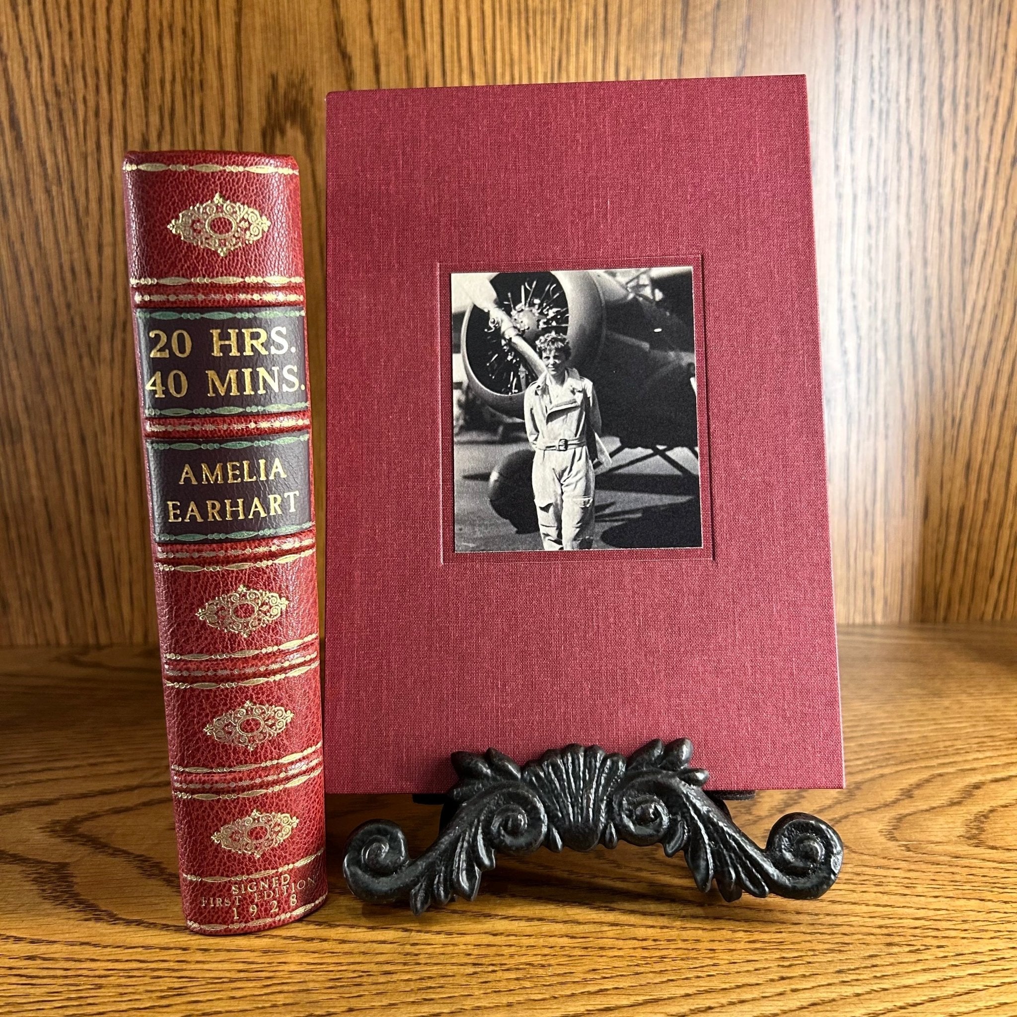 20 hrs. 40 mins. Our Flight in the Friendship, Signed by Amelia Earhart, First Trade Edition, 1928 - The Great Republic