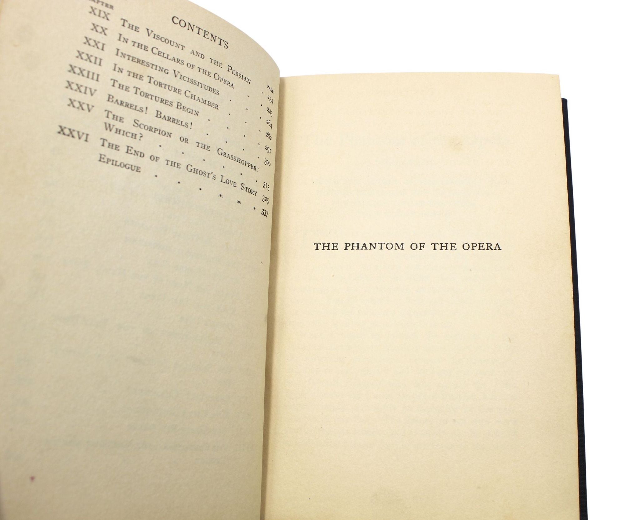 The Phantom of the Opera by Gaston Leroux, Signed by Actress Carla Laemmle, Photoplay Edition, 1925 - The Great Republic